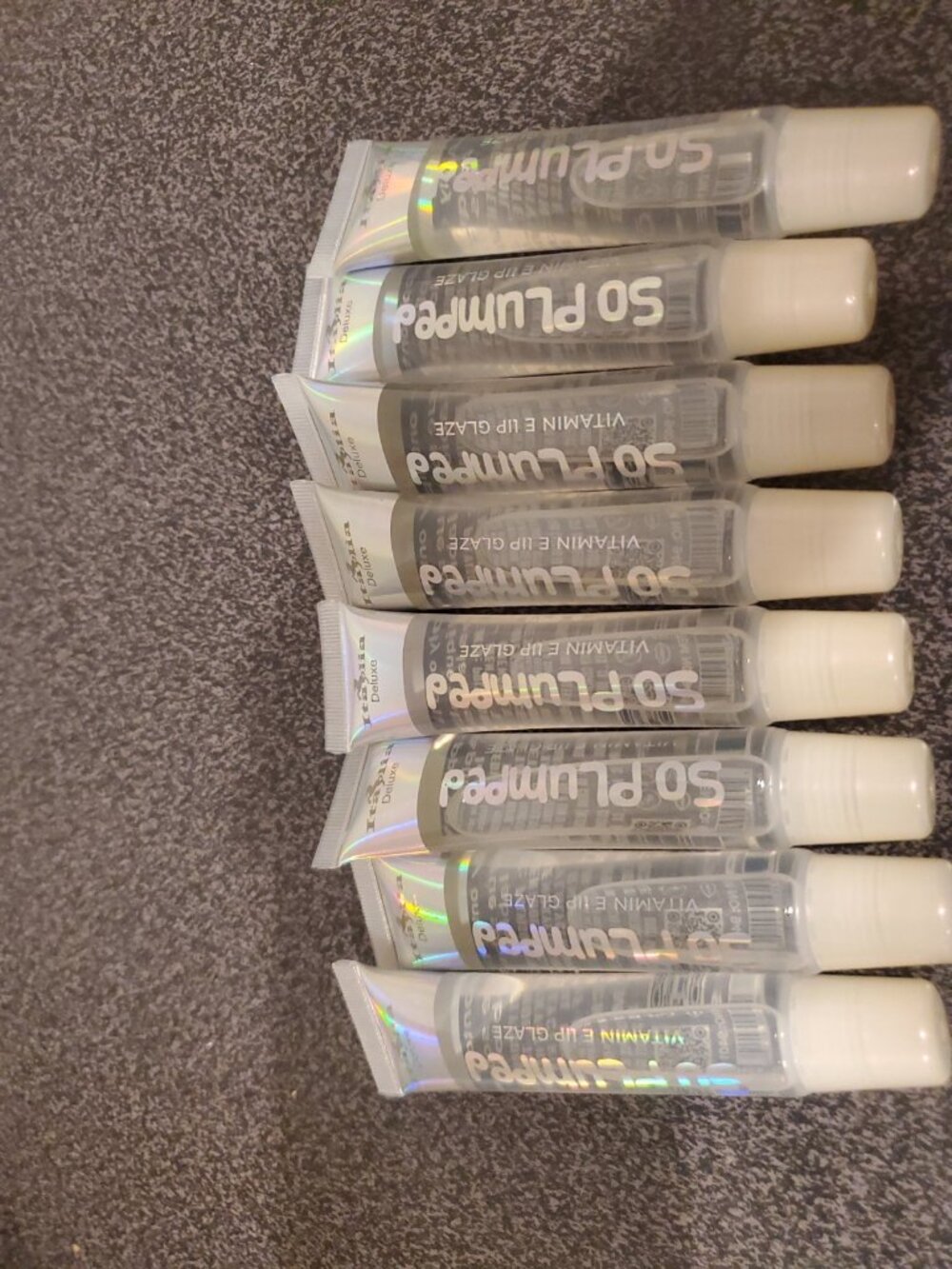 ITALIA Deluxe So Plumped Lip Glaze Clear Lip Gloss Vitamin-E Infused Lof Of 2